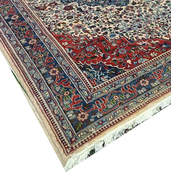 Elegant Ivory Tabriz Carpet – Persian Sophistication in Light Tones