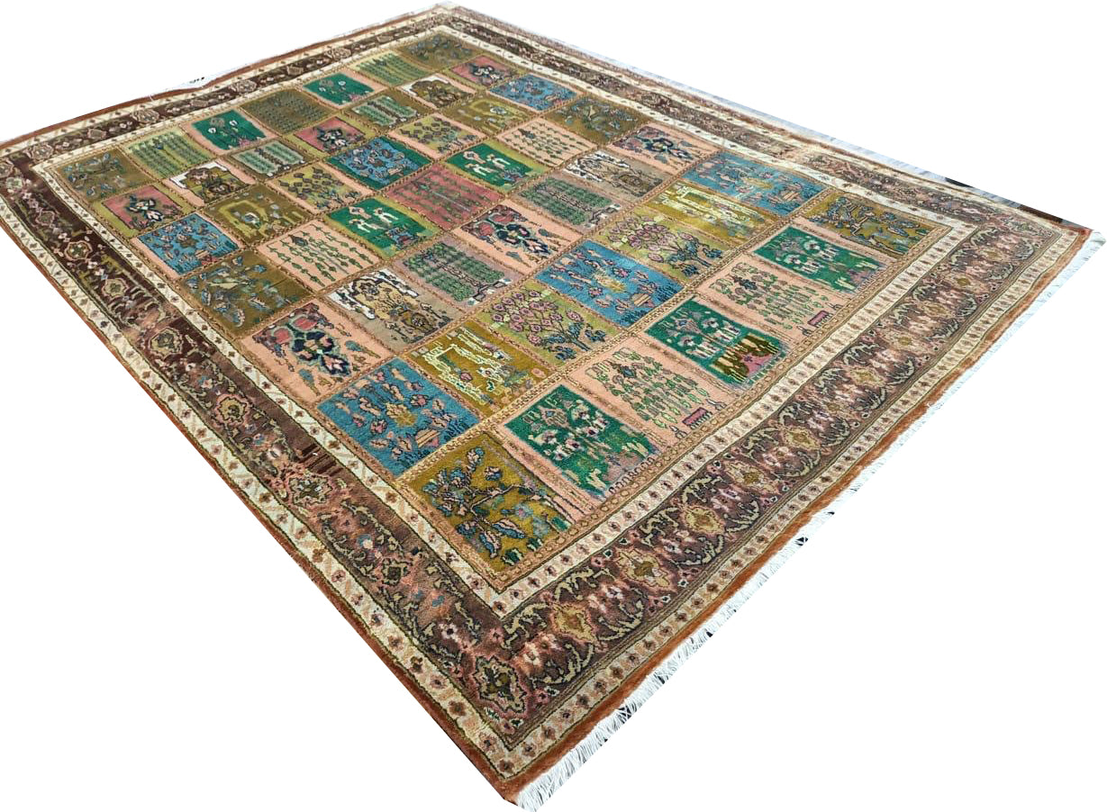 Classic Tabriz Carpet – Traditional Persian Elegance