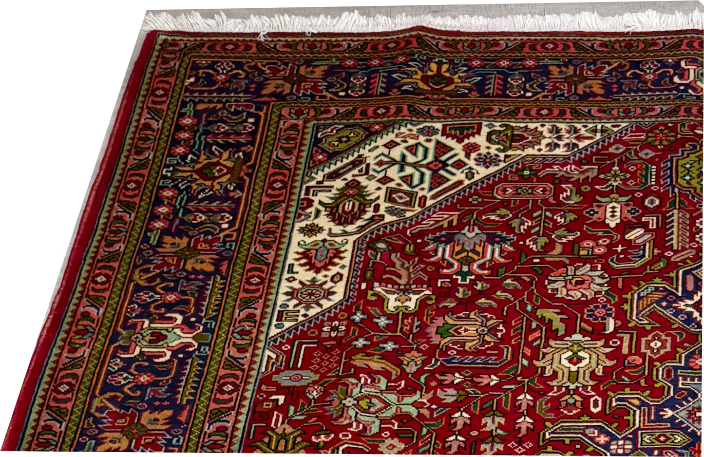 Persian Tabriz 100% Wool Pile Rug – Handwoven Elegance