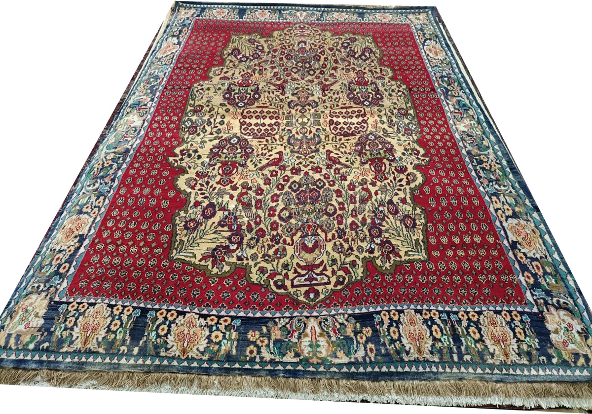 Royal Tabriz Carpet – Persian Craftsmanship in Rich Jewel Tones